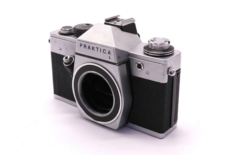 Praktica L body (Germany, 1970)