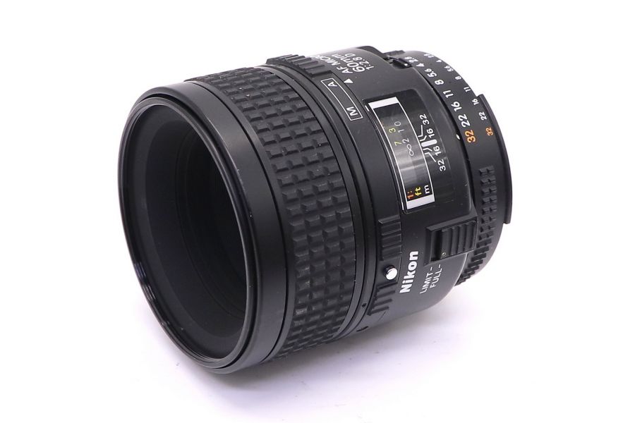 Nikon 60mm f/2.8D AF Micro-Nikkor (Japan)