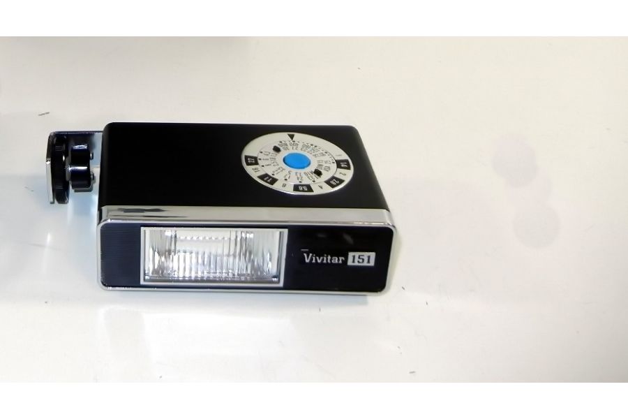 Фотовспышка Vivitar 151 (Japan, 1980)