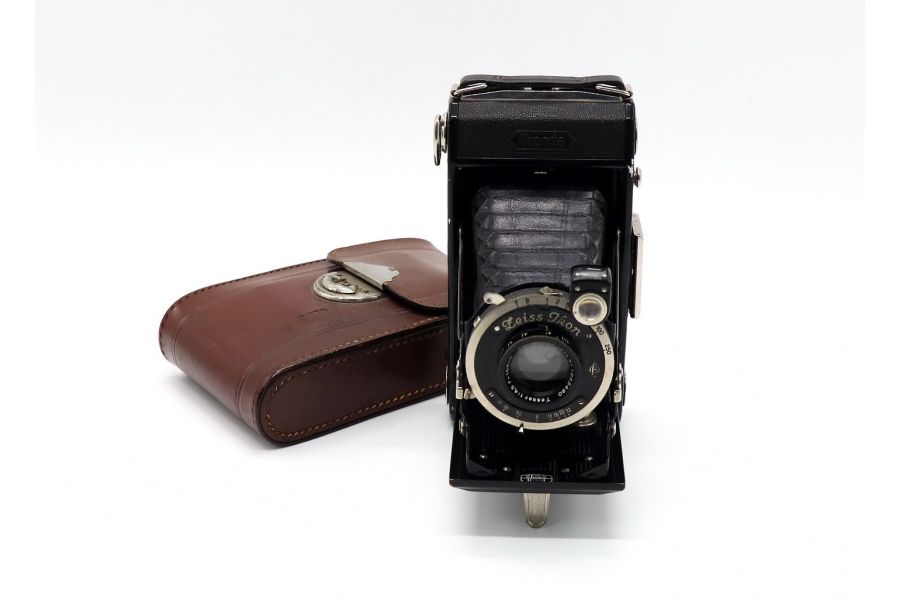 Zeiss Ikon Ikonta 520/2 + Tessar 4.5/105mm