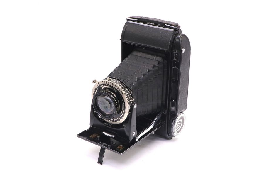 Voigtlander Bessa RF + Helomar 105mm f/3.5