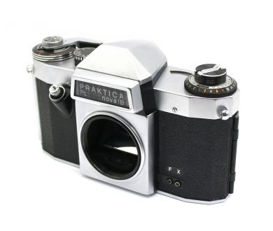 Praktica PL Nova lB body (Germany, 1969)