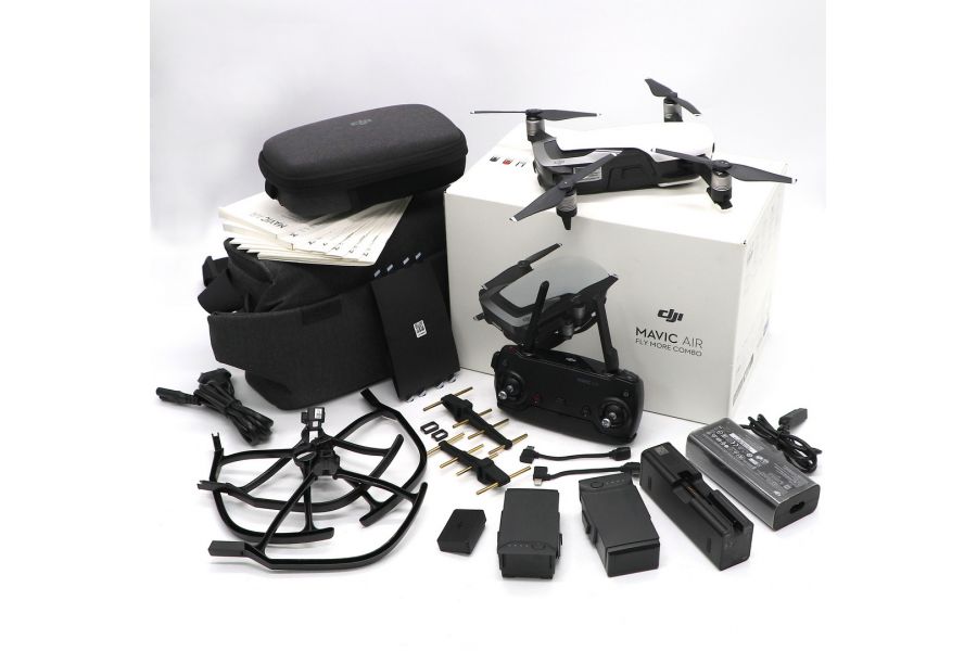 Квадрокоптер DJI Mavic Air Fly More Combo Arctic White