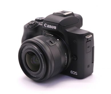 Canon EOS M50 kit (пробег 1910 кадров)