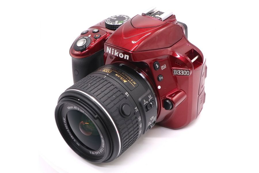 Nikon D3300 kit (пробег 65 кадров)