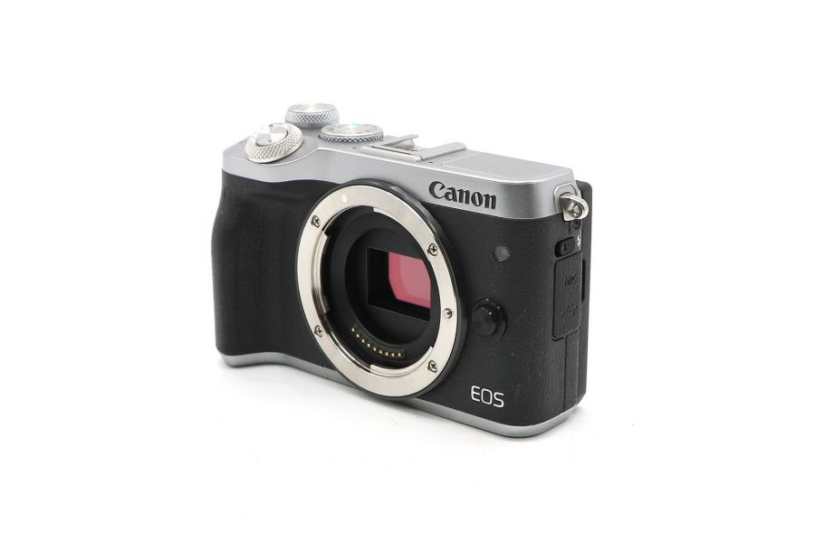 Canon EOS M6