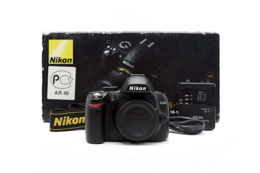 Nikon D3000 body в коробке (пробег 31235 кадров)