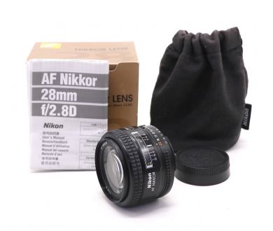 Nikon 28mm f/2.8 AF Nikkor в упаковке
