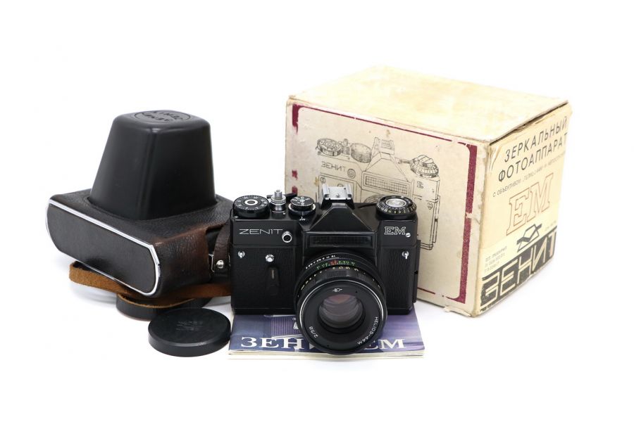 Зенит ЕМ kit black в упаковке (1983г)