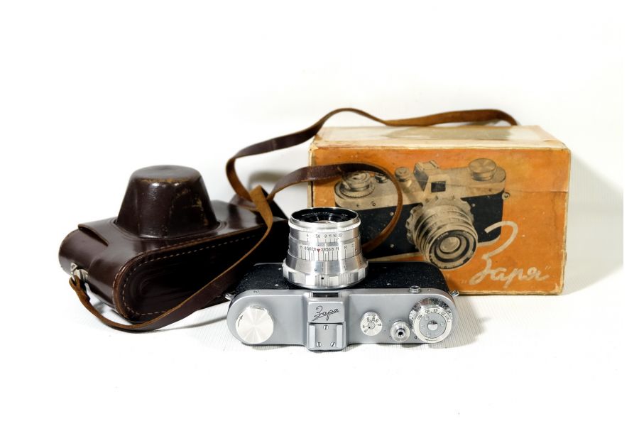 Заря + Индустар-26М в коробке