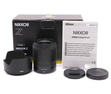 Nikon 35mm f/1.8S Nikkor Z в упаковке