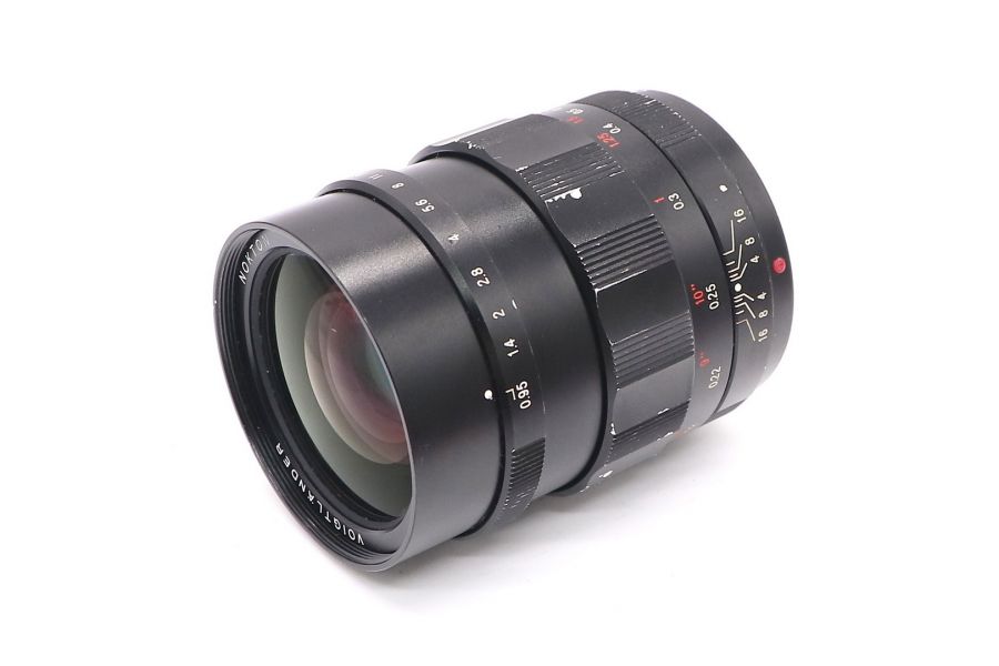 Voigtlander Nokton 25mm f/0.95