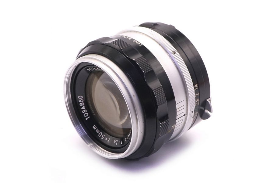 Nikkor-S Auto f/1.4 50mm Nippon Kogaku (Japan)