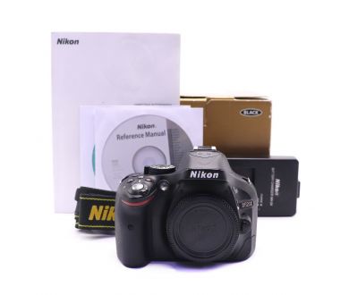 Nikon D5200 body в упаковке (пробег 17800 кадров)