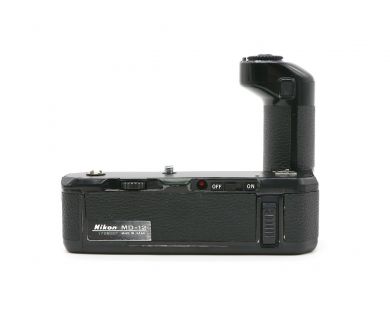 Купить Моторный привод Nikon MD-12 б. Моторный привод Nikon MD-12 б.