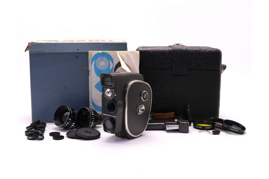 Кинокамера Кварц 2м в упаковке