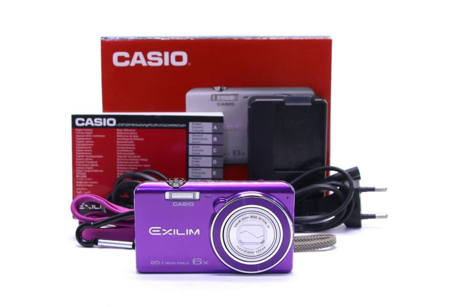 Casio Exilim EX-ZS30 в упаковке