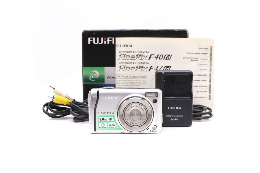 Fujifilm FinePix F47fd в упаковке