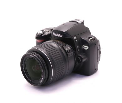 Купить Nikon D40x kit (пробег 4550 кадра) Nikon D40x kit (пробег 4550 кадра)