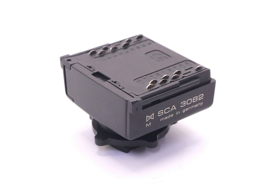 Адаптер Metz SCA 3082