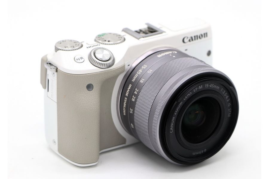 Canon EOS M3 kit в упаковке