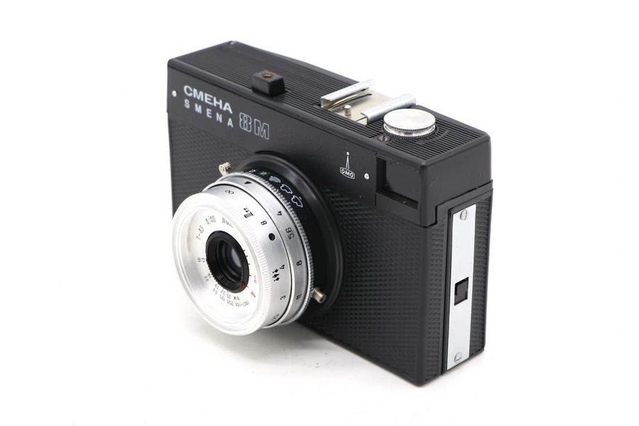 Плёночный шкальный фотоаппарат черная Смена 8М 