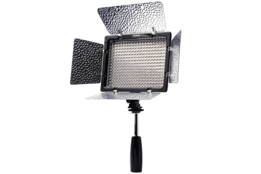 Осветитель светодиодный YongNuo LED YN-300II