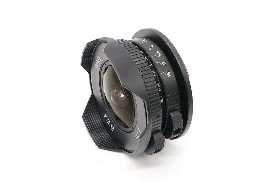 Fish-Eye 8mm f/3.8 Micro 4/3