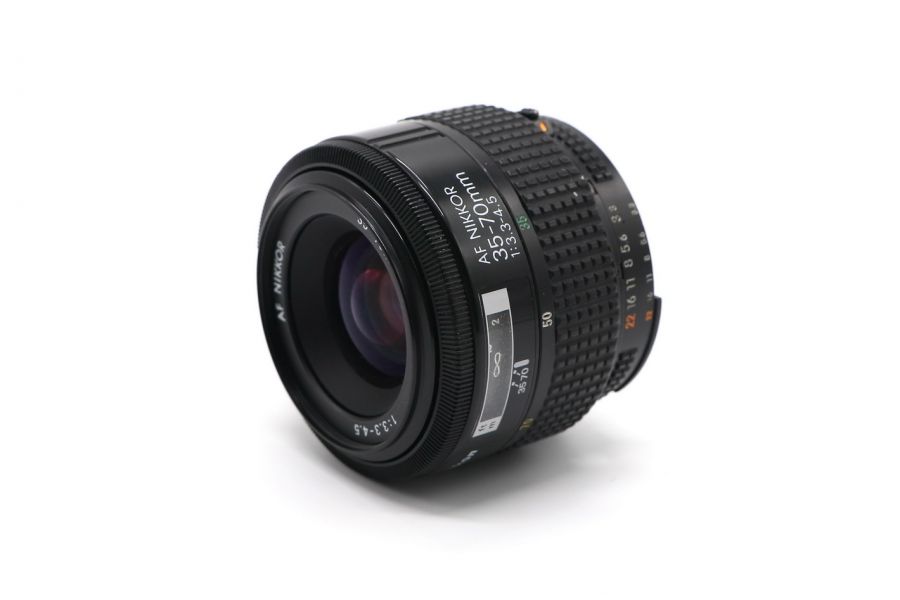 Nikon 35-70mm f/3.3-4.5 AF Nikkor (Japan)