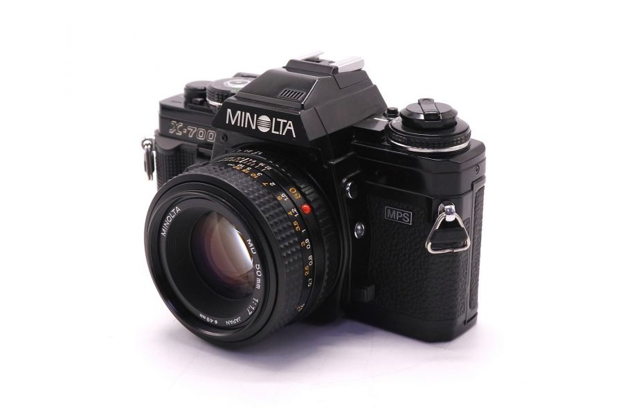 Minolta X-700 + Minolta MD 1.7/50 зеркальный