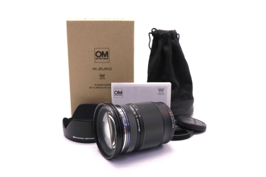 Olympus M.Zuiko Digital ED 12-200mm f/3.5-6.3 в упаковке