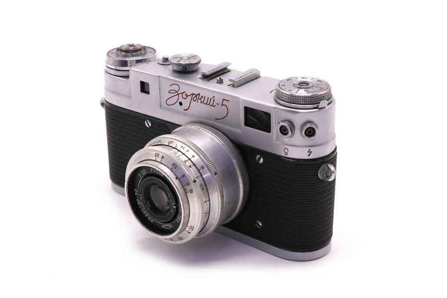 Фотокамера Зоркий 5 красная надпись (СССР, 1958)