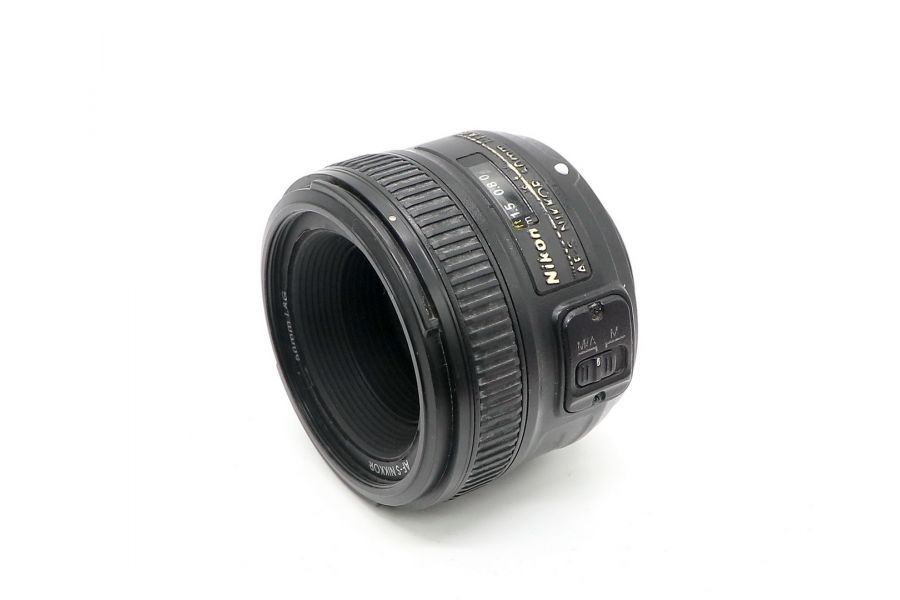 Nikon 50mm f/1.8G AF-S Nikkor (Japan)
