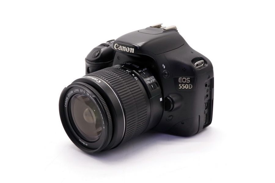 Canon EOS 550D kit (пробег 76500 кадров)
