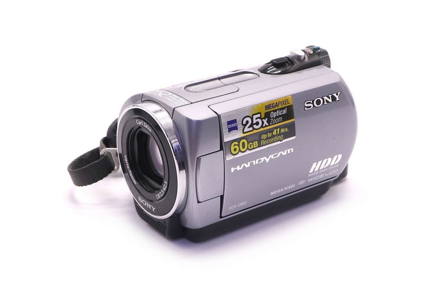 Видеокамера Sony DCR-SR82