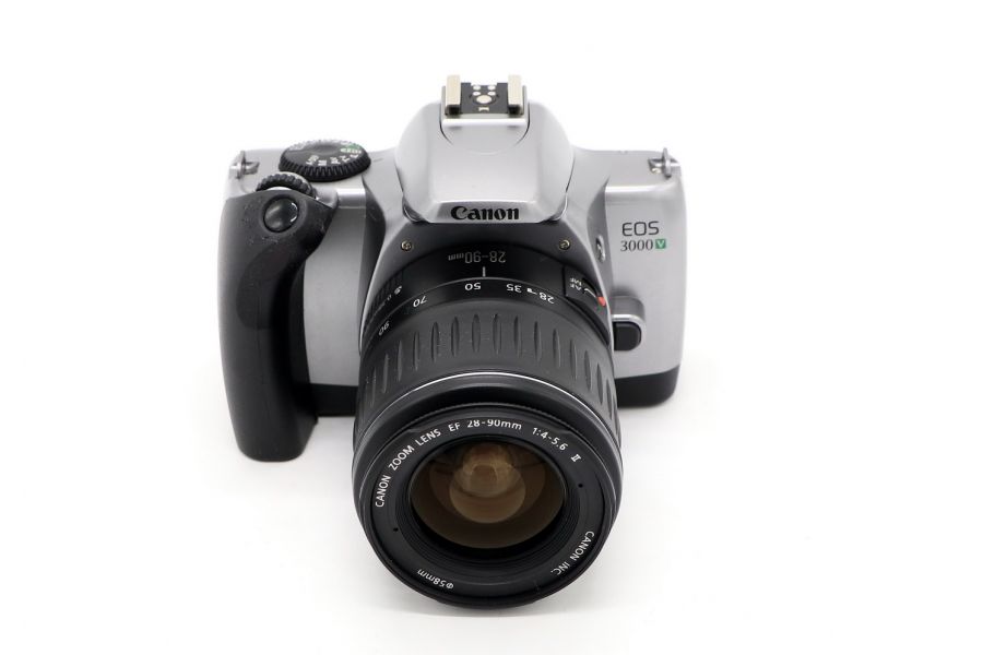 Зеркальный фотоаппарат Canon EOS 3000v kit