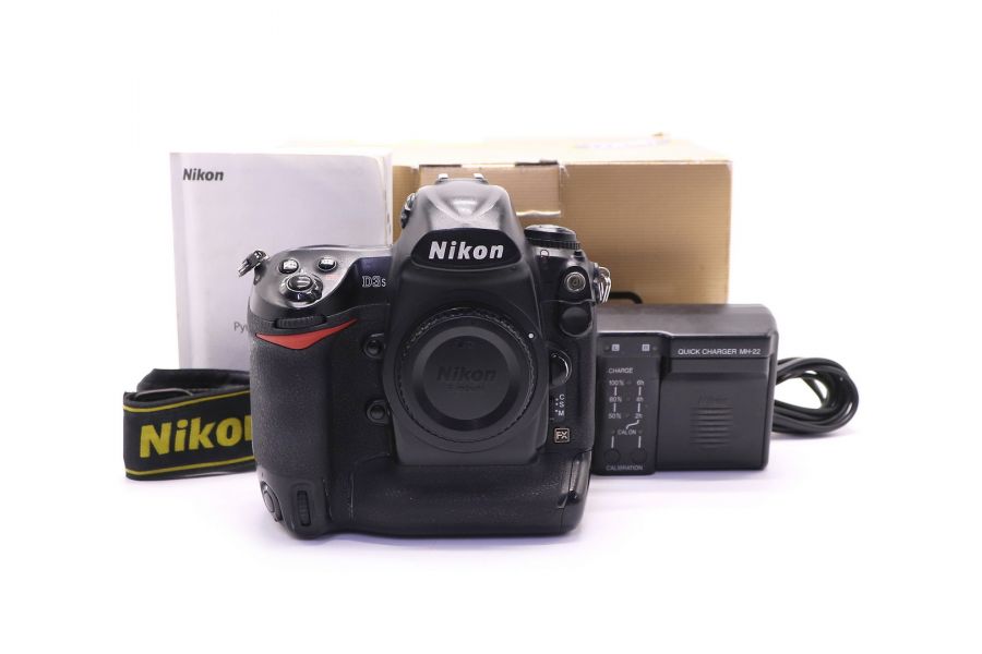 Nikon D3S body в упаковке (пробег 1367635 кадров)