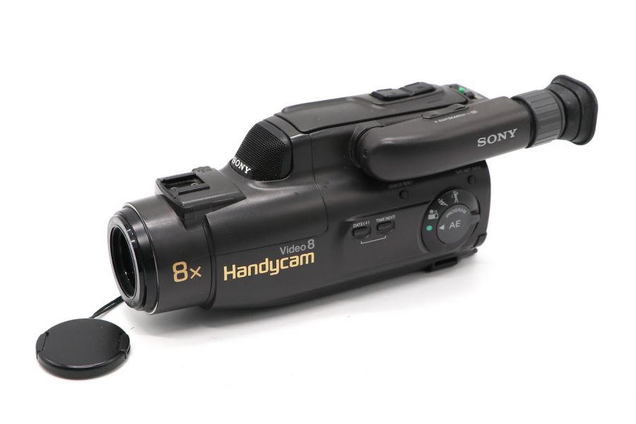 Видеокамера Sony CCD-FX200E