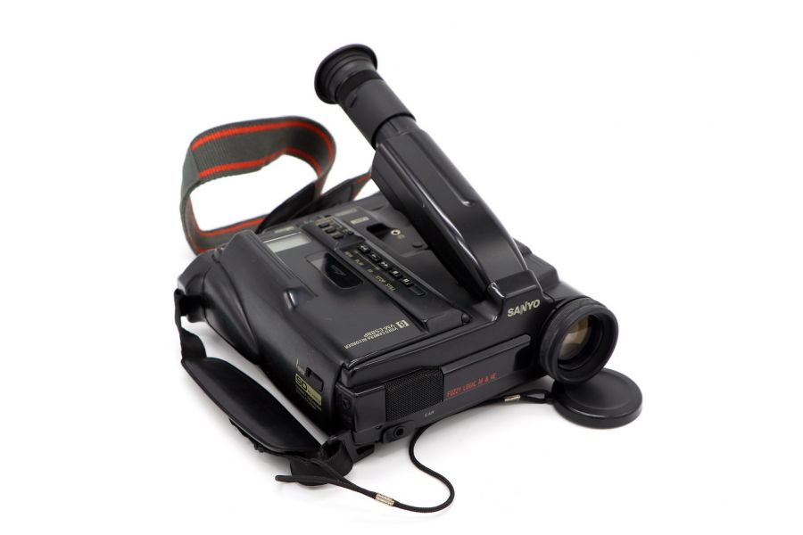 Видеокамера Sanyo VM-ES88P