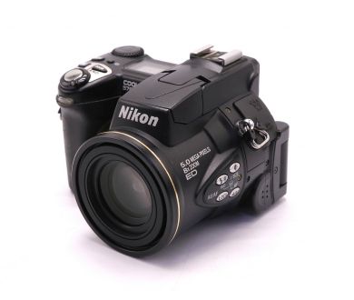 Купить Nikon Coolpix E5700 Nikon Coolpix E5700
