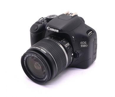 Canon EOS 550D kit (пробег 1535 кадров)