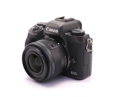 Купить Canon EOS M5 Kit (пробег 32585 кадров) Canon EOS M5 Kit (пробег 32585 кадров)