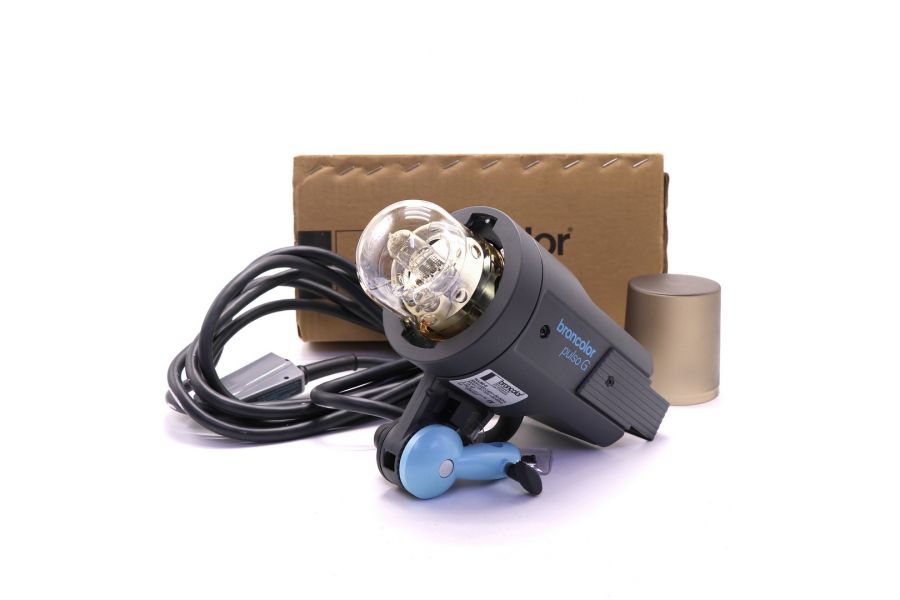 Генераторная голова Broncolor Pulso G 3200J в упаковке