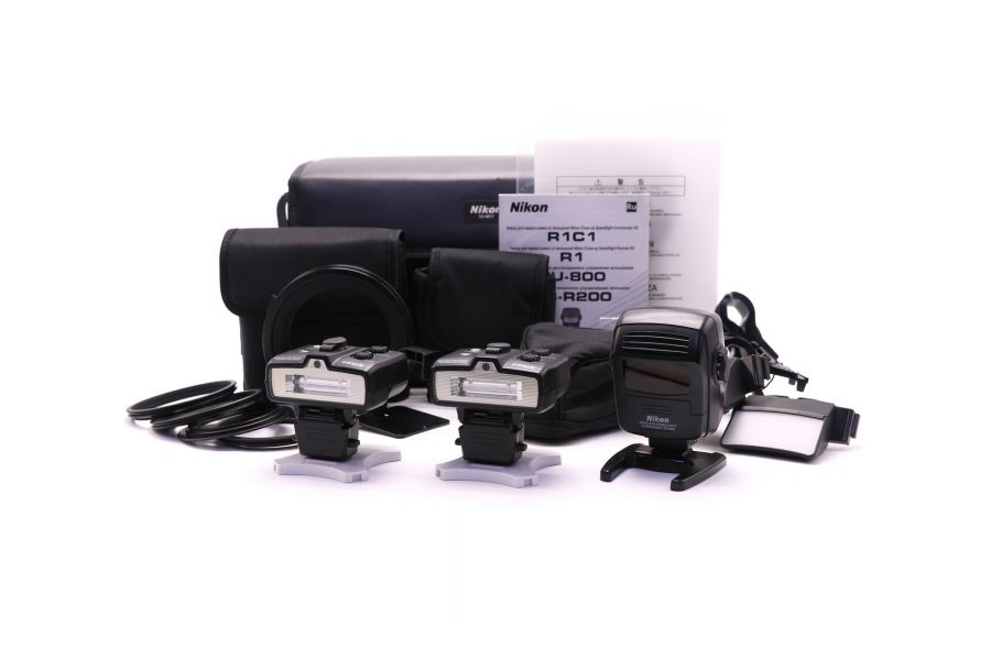 Фотовспышка Nikon Speedlight Commander Kit R1C1