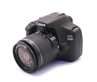 Canon EOS 1200D kit (пробег 1000 кадров)