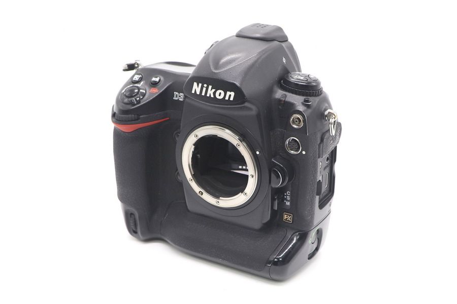 Nikon D3S body (пробег 772700 кадров)