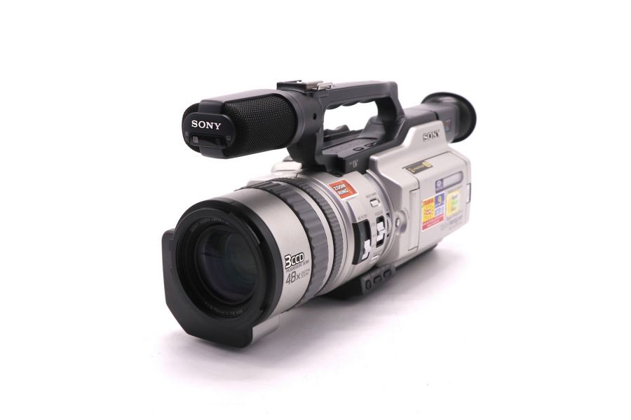 Полупрофессиональная видеокамера Sony DSR-VX2000E 