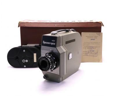 Кинокамера Красногорск Полуавтомат 16 + Вега-9 2,1/50 в упаковке