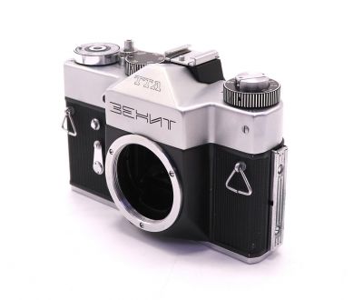 Ранний Зенит ТТЛ  body (№77007961) зеркальный фотоаппарат