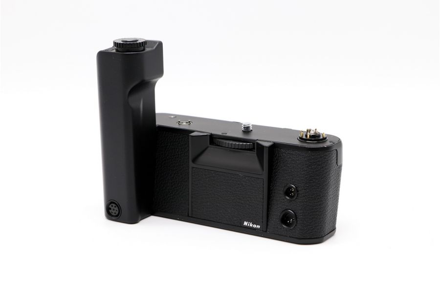 Батарейная ручка Nikon MD-4 Motor Drive